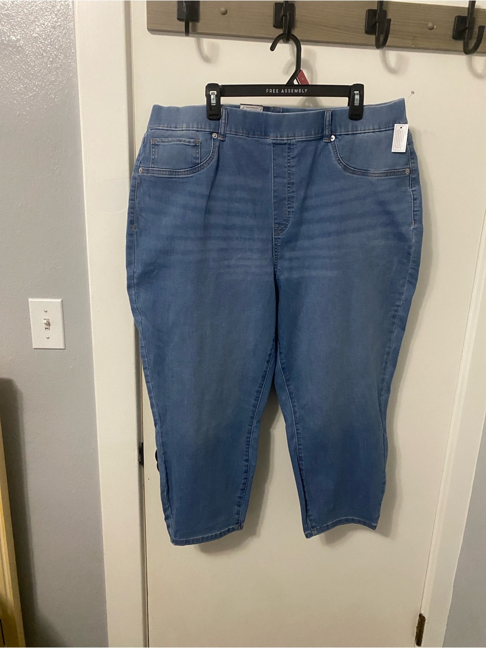 Capris